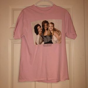 UO x FRIENDS t shirt